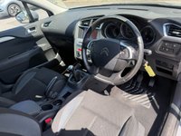 USED 2017 67 CITROEN C4 1.2 PureTech Platinum Hatchback 5dr Petrol Manual Euro 6 (s/s) (130 ps) 