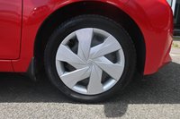 USED 2015 65 TOYOTA AYGO 1.0 VVT-i x-play Hatchback 5dr Petrol Manual Euro 5 Euro 5 (68 ps) 