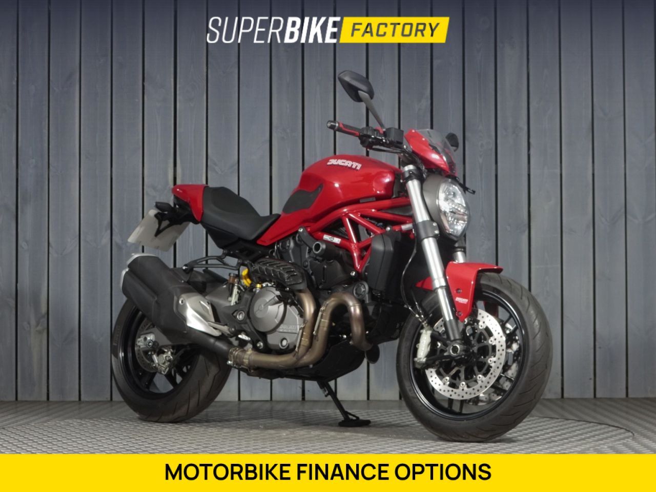 DUCATI MONSTER 821MONSTER 821