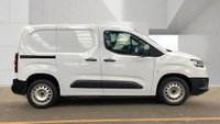 USED 2023 23 TOYOTA PROACE CITY White 1.5 BlueHDi Active van, 39,200 miles, Euro 6, 6-Speed manual, Air Conditioning, Bluetooth, DAB, touchscreen, ULEZ compliant. Plus VAT @ 20%! * MANUAL***AIR CON**BLUETOOTH