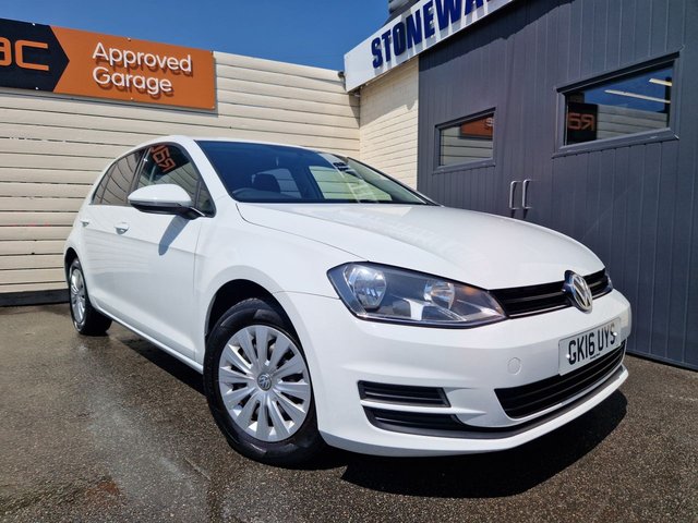 View our VOLKSWAGEN GOLF
