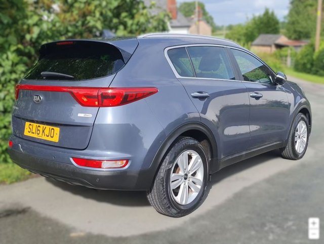 View our KIA SPORTAGE
