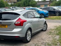 USED 2011 11 FORD FOCUS 1.6 Titanium Euro 5 5dr 2 KEY-LONG MOT-SERVICE HISTORY