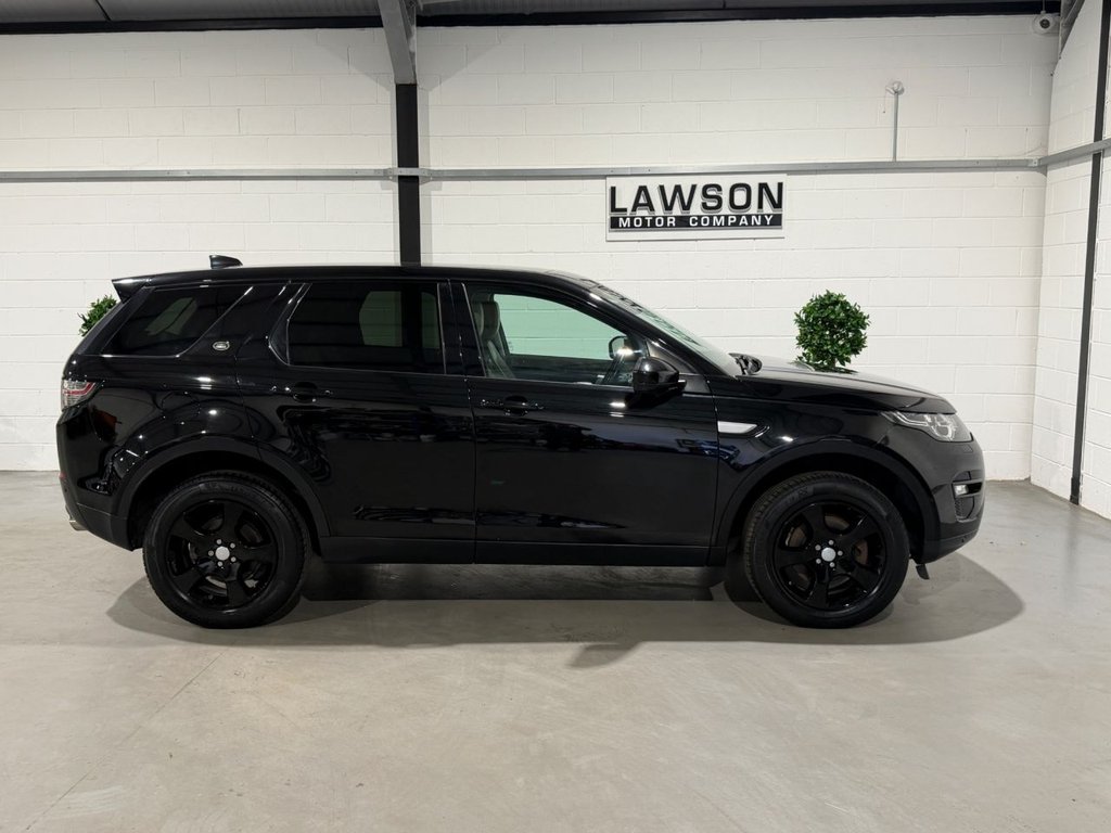 USED 2018 18 LAND ROVER DISCOVERY SPORT 2.0 eD4 HSE SUV 5dr Diesel Manual Euro 6 (s/s) (5 Seat) (150 ps) 
