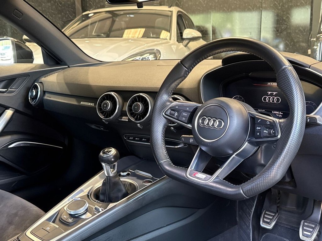 USED 2017 17 AUDI TT 2.0 TDI ultra Black Edition Coupe 3dr Diesel Manual Euro 6 (s/s) (184 ps) BANG & OLUFSEN