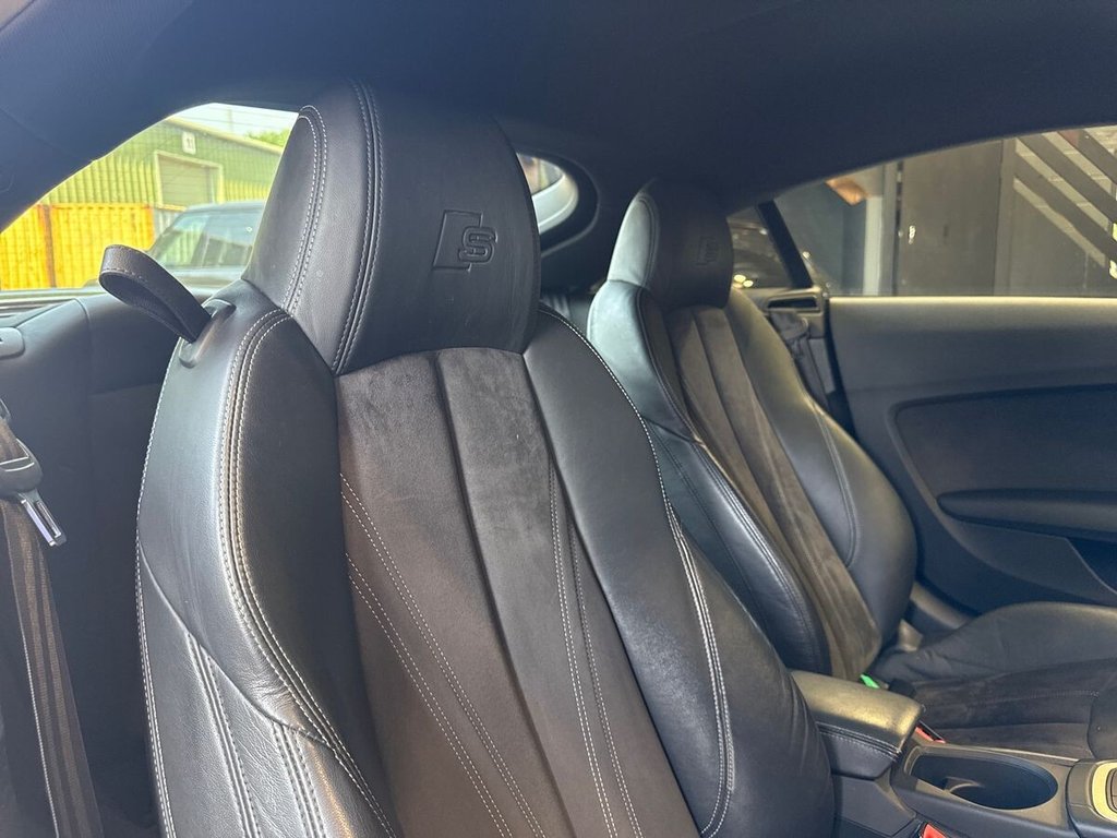 USED 2017 17 AUDI TT 2.0 TDI ultra Black Edition Coupe 3dr Diesel Manual Euro 6 (s/s) (184 ps) BANG & OLUFSEN