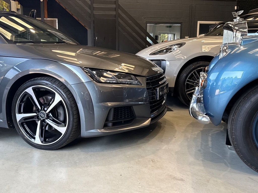USED 2017 17 AUDI TT 2.0 TDI ultra Black Edition Coupe 3dr Diesel Manual Euro 6 (s/s) (184 ps) BANG & OLUFSEN