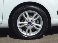 USED 2015 15 FORD FIESTA 1.0T EcoBoost Zetec Hatchback 5dr Petrol Manual Euro 6 (s/s) (100 ps) Full FORD Service History  |  1 Owner From Brand New  |  2 Keys