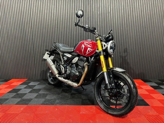 View our TRIUMPH SPEED 400