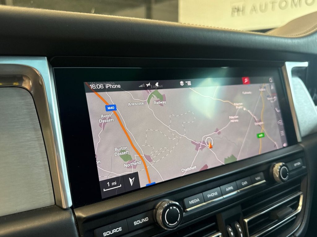 USED 2018 68 PORSCHE MACAN 2.0T SUV 5dr Petrol PDK 4WD Euro 6 (s/s) (245 ps) BOSE|PAN ROOF|14 WAY SEATS
