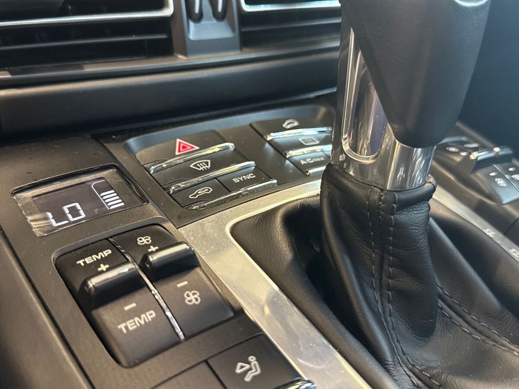 USED 2018 68 PORSCHE MACAN 2.0T SUV 5dr Petrol PDK 4WD Euro 6 (s/s) (245 ps) BOSE|PAN ROOF|14 WAY SEATS