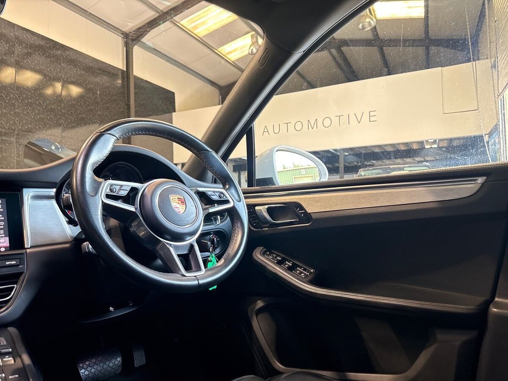 USED 2018 68 PORSCHE MACAN 2.0T SUV 5dr Petrol PDK 4WD Euro 6 (s/s) (245 ps) BOSE|PAN ROOF|14 WAY SEATS