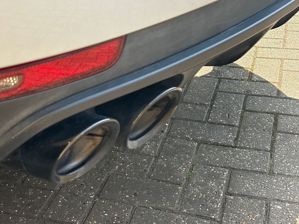 USED 2018 68 PORSCHE MACAN 2.0T SUV 5dr Petrol PDK 4WD Euro 6 (s/s) (245 ps) BOSE|PAN ROOF|14 WAY SEATS