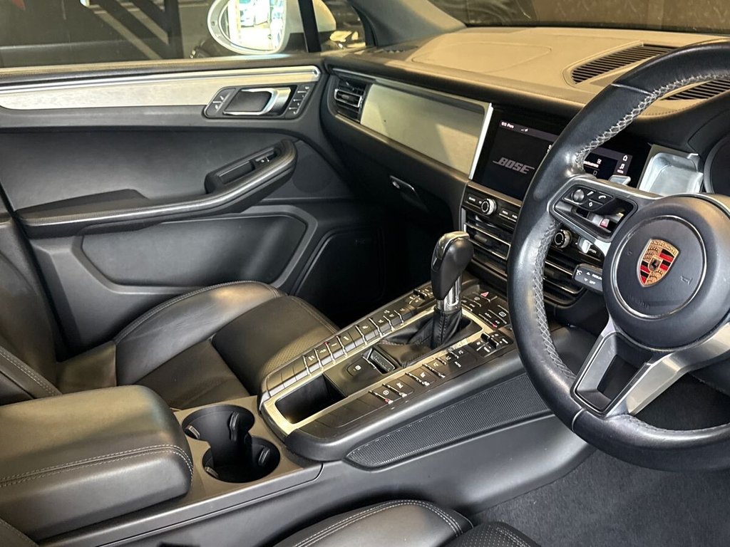 USED 2018 68 PORSCHE MACAN 2.0T SUV 5dr Petrol PDK 4WD Euro 6 (s/s) (245 ps) BOSE|PAN ROOF|14 WAY SEATS