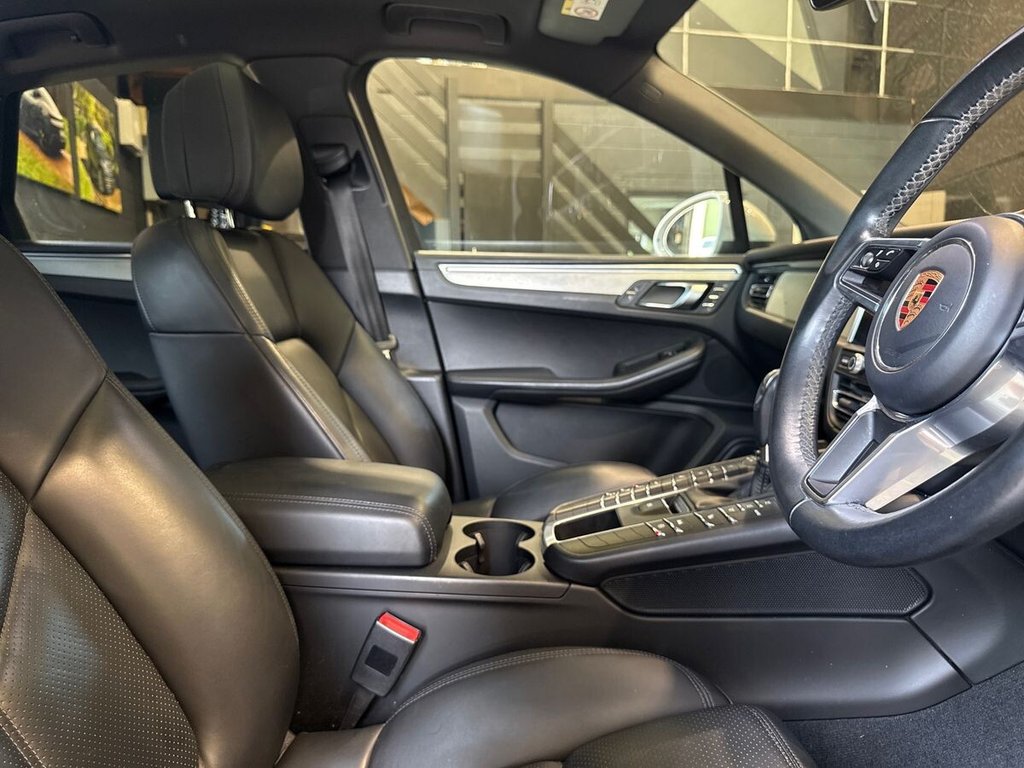 USED 2018 68 PORSCHE MACAN 2.0T SUV 5dr Petrol PDK 4WD Euro 6 (s/s) (245 ps) BOSE|PAN ROOF|14 WAY SEATS