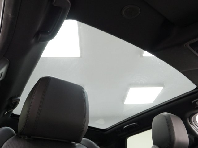 View our LAND ROVER DISCOVERY SPORT
