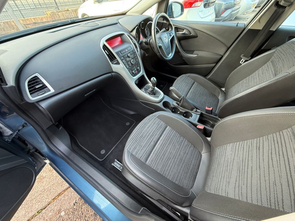 USED 2014 14 VAUXHALL ASTRA 1.4 16v Excite Hatchback 5dr Petrol Manual Euro 5 (100 ps) FULL SERVICE HISTORY + CRUISE