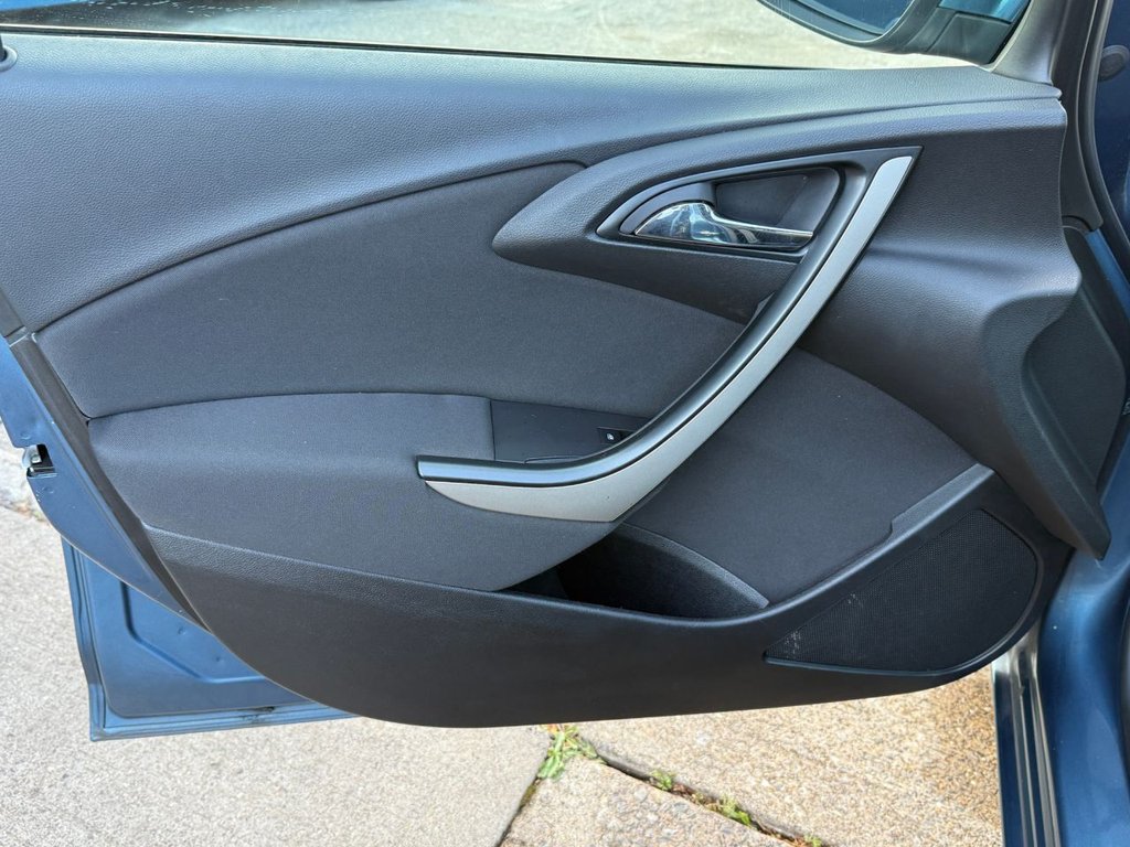 USED 2014 14 VAUXHALL ASTRA 1.4 16v Excite Hatchback 5dr Petrol Manual Euro 5 (100 ps) FULL SERVICE HISTORY + CRUISE