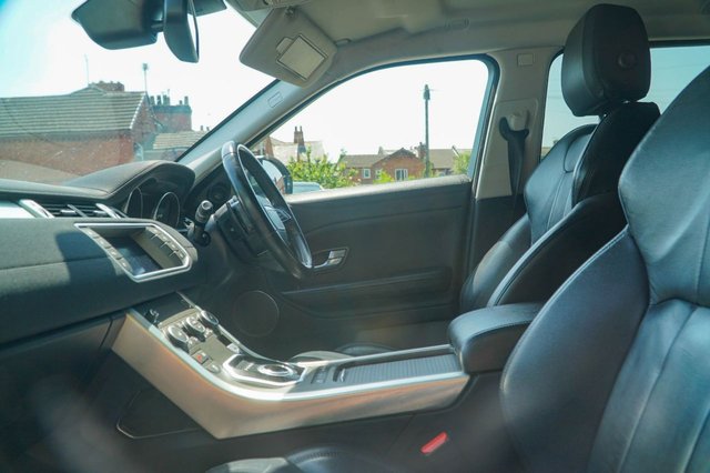 View our LAND ROVER RANGE ROVER EVOQUE