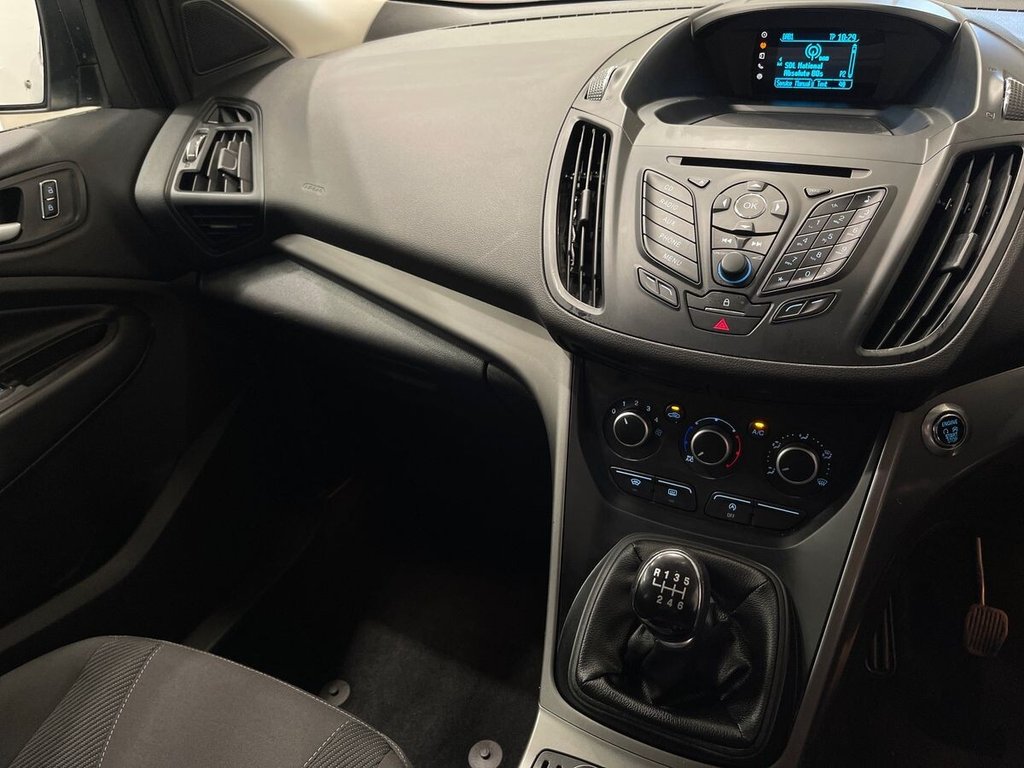 USED 2015 15 FORD KUGA 2.0 TDCi Zetec SUV 5dr Diesel Manual 2WD Euro 6 (s/s) (150 ps) CD / DAB