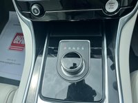 USED 2017 17 JAGUAR XE 2.0i Prestige Saloon 4dr Petrol Auto Euro 6 (s/s) (200 ps) 