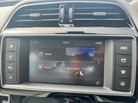 USED 2017 17 JAGUAR XE 2.0i Prestige Saloon 4dr Petrol Auto Euro 6 (s/s) (200 ps) 
