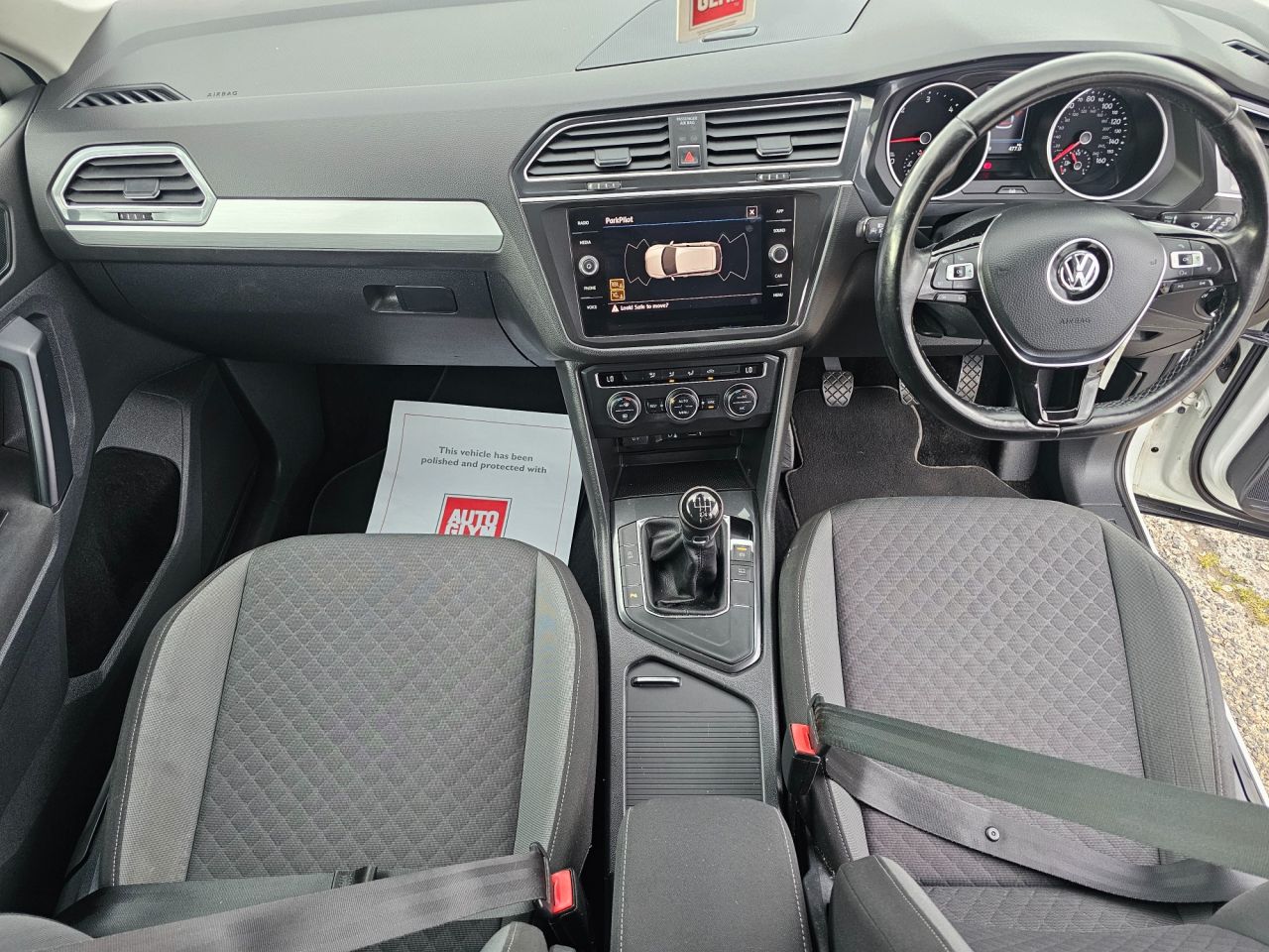 2018 VOLKSWAGEN TIGUAN 2.0 TDI SE SUV 5dr Diesel Manual Euro 6 (s/s) (150 ps) - vehicle photo 13 for sale on PureCar