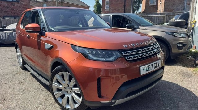 View our LAND ROVER DISCOVERY