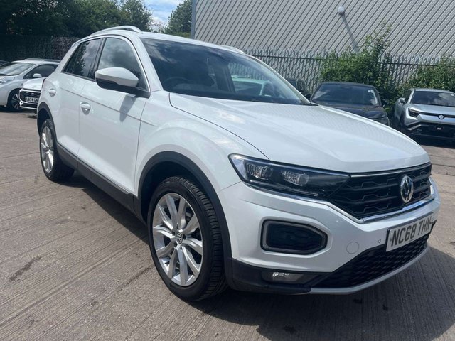 View our Volkswagen T-Roc 1.6 TDI SEL SUV 5dr Diesel Manual Euro 6 (s/s) (115 ps)