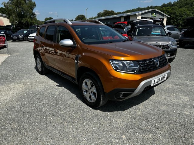 View our DACIA DUSTER