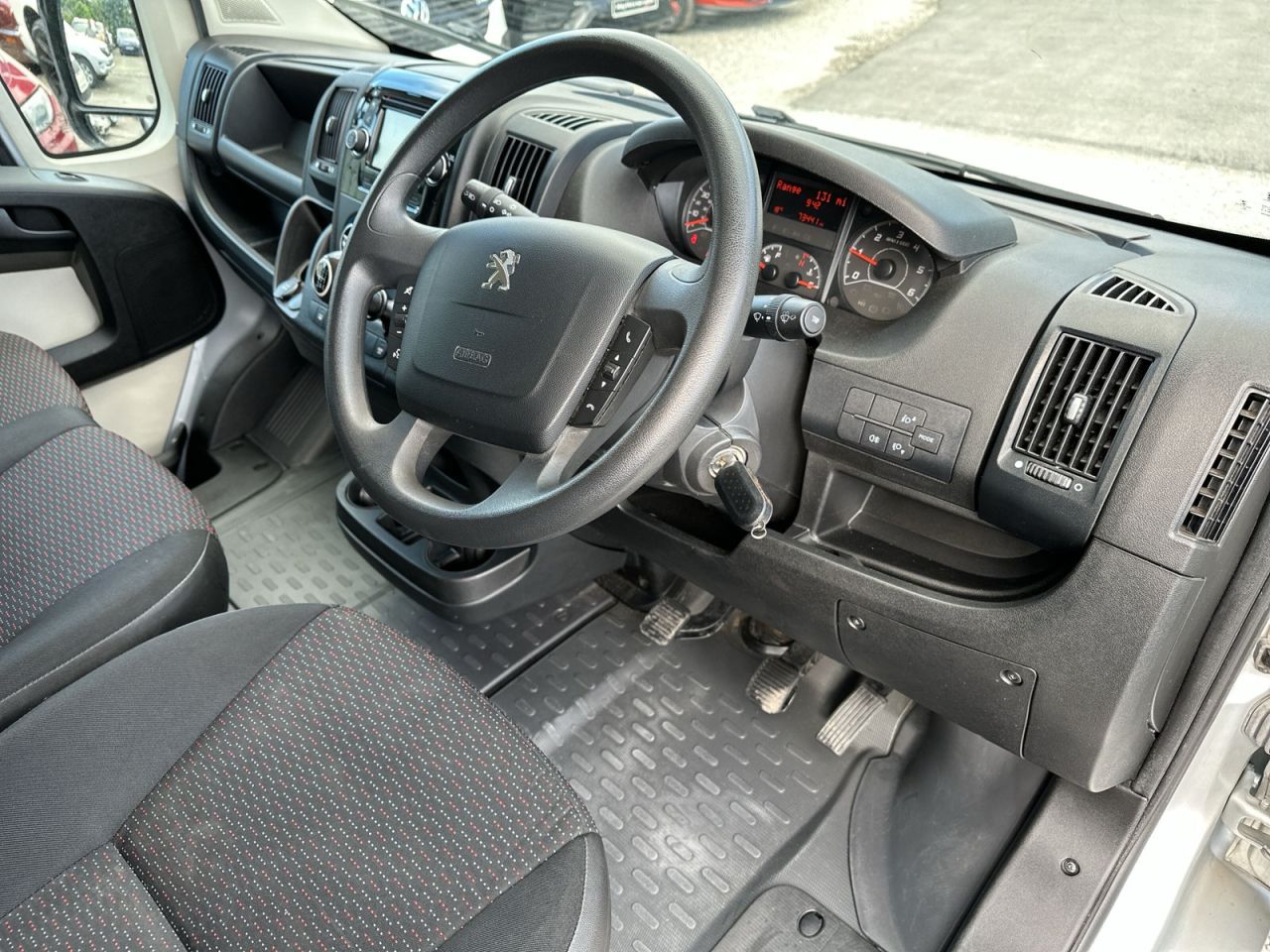 2019 PEUGEOT BOXER 2.0 BlueHDi 335 Professional Panel Van 5dr Diesel Manual L2 H2 Euro 6 (130 - vehicle photo 9 for sale on PureCar