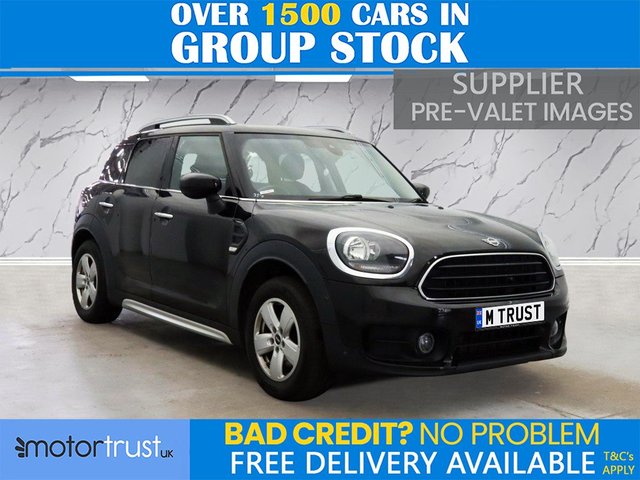 View our MINI Countryman 1.5 Cooper Classic SUV 5dr Petrol Steptronic Euro 6 (s/s) (136 ps) 2 FORMER OWNERS! 