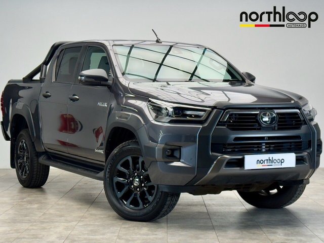 View our Toyota Hilux 2.8 D-4D Invincible X Pickup Double Cab 4dr Diesel Auto 4WD Euro 6 (s/s) (204 ps)