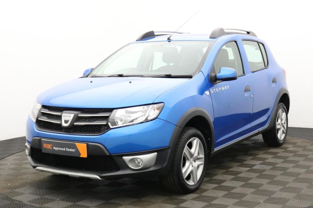 USED 2015 65 DACIA SANDERO STEPWAY 1.5 dCi Laureate Hatchback 5dr Diesel Manual Euro 6 (s/s) (90 ps) Sat Nav, Sensors, Cruise