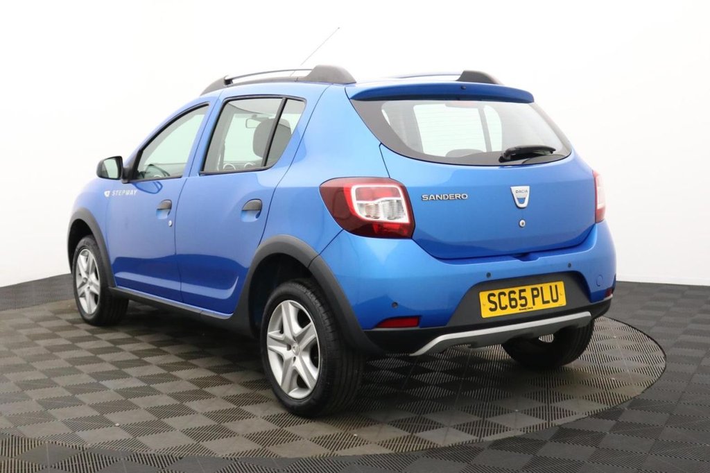 USED 2015 65 DACIA SANDERO STEPWAY 1.5 dCi Laureate Hatchback 5dr Diesel Manual Euro 6 (s/s) (90 ps) Sat Nav, Sensors, Cruise