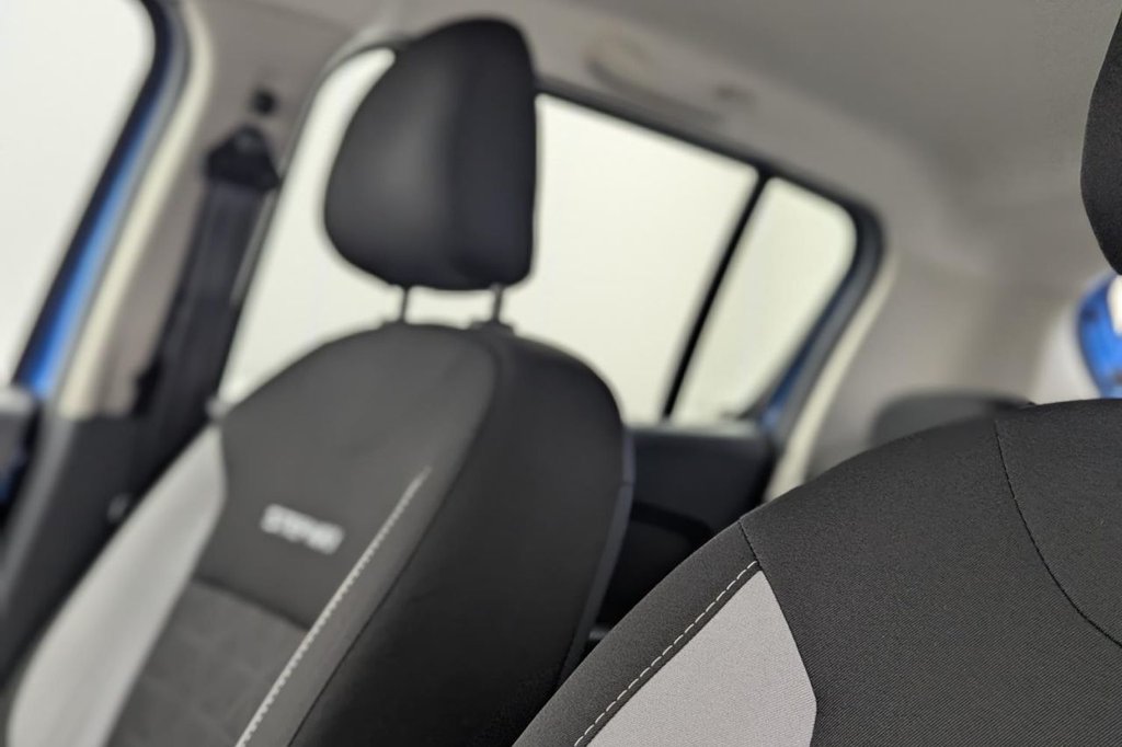 USED 2015 65 DACIA SANDERO STEPWAY 1.5 dCi Laureate Hatchback 5dr Diesel Manual Euro 6 (s/s) (90 ps) Sat Nav, Sensors, Cruise