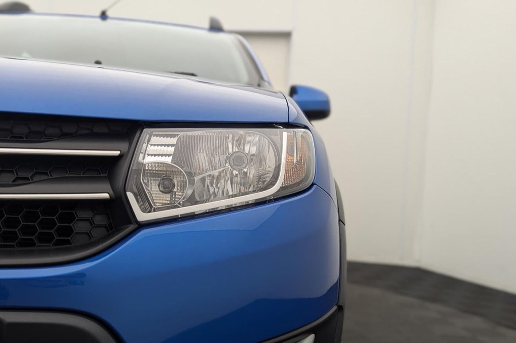 USED 2015 65 DACIA SANDERO STEPWAY 1.5 dCi Laureate Hatchback 5dr Diesel Manual Euro 6 (s/s) (90 ps) Sat Nav, Sensors, Cruise