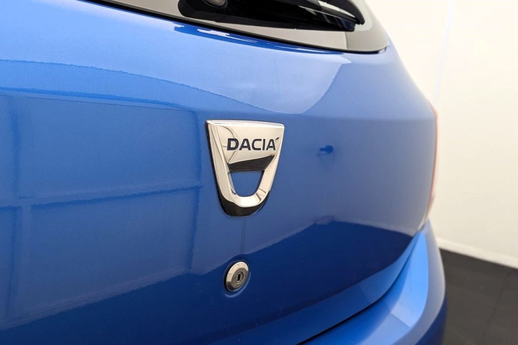 USED 2015 65 DACIA SANDERO STEPWAY 1.5 dCi Laureate Hatchback 5dr Diesel Manual Euro 6 (s/s) (90 ps) Sat Nav, Sensors, Cruise