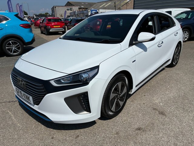 View our Hyundai Ioniq 1.6 h-GDi GPF Premium Hatchback 5dr Petrol Hybrid DCT Euro 6 (s/s) (141 ps)
