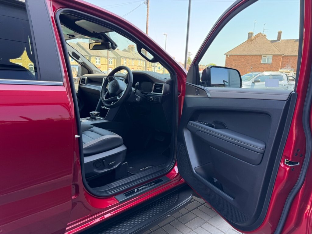 USED 2024 74 VOLKSWAGEN AMAROK 3.0 TDI V6 Style Pickup Double Cab 4dr Diesel Auto 4Motion Euro 6 (s/s) (240 ps) STYLE PREMIUM. Only 4000 miles