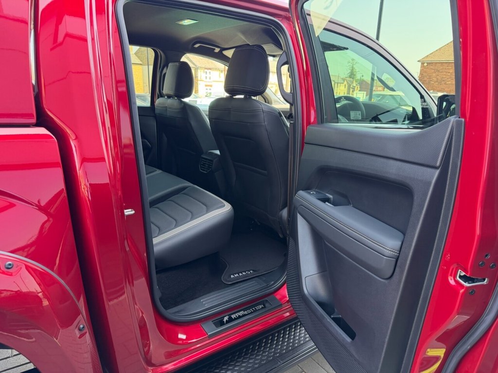 USED 2024 74 VOLKSWAGEN AMAROK 3.0 TDI V6 Style Pickup Double Cab 4dr Diesel Auto 4Motion Euro 6 (s/s) (240 ps) STYLE PREMIUM. Only 4000 miles