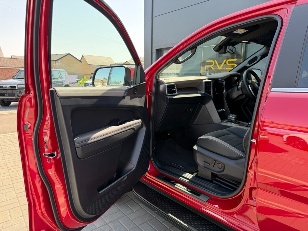 USED 2024 74 VOLKSWAGEN AMAROK 3.0 TDI V6 Style Pickup Double Cab 4dr Diesel Auto 4Motion Euro 6 (s/s) (240 ps) STYLE PREMIUM. Only 4000 miles