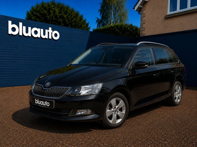 View our Skoda Fabia 1.0 TSI SE Estate 5dr Petrol DSG Euro 6 (s/s) (110 ps)