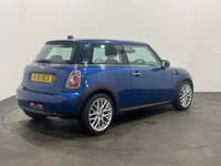 USED 2011 61 MINI HATCH 1.6 One Hatchback 3dr Petrol Steptronic Euro 5 (98 ps) Automatic