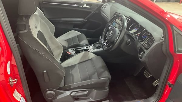 USED 2015 15 VOLKSWAGEN GOLF 2.0 TSI BlueMotion Tech R Hatchback 3dr Petrol DSG 4Motion Euro 6 (s/s) (300 ps) 