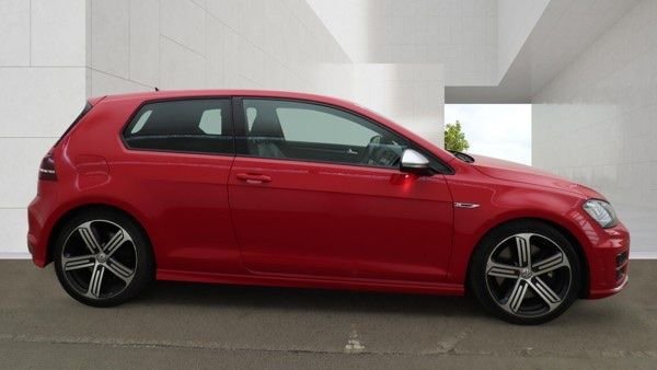 USED 2015 15 VOLKSWAGEN GOLF 2.0 TSI BlueMotion Tech R Hatchback 3dr Petrol DSG 4Motion Euro 6 (s/s) (300 ps) 