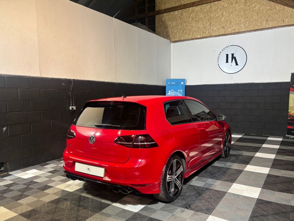 USED 2015 15 VOLKSWAGEN GOLF 2.0 TSI BlueMotion Tech R Hatchback 3dr Petrol DSG 4Motion Euro 6 (s/s) (300 ps) 
