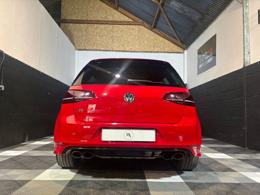 USED 2015 15 VOLKSWAGEN GOLF 2.0 TSI BlueMotion Tech R Hatchback 3dr Petrol DSG 4Motion Euro 6 (s/s) (300 ps) 
