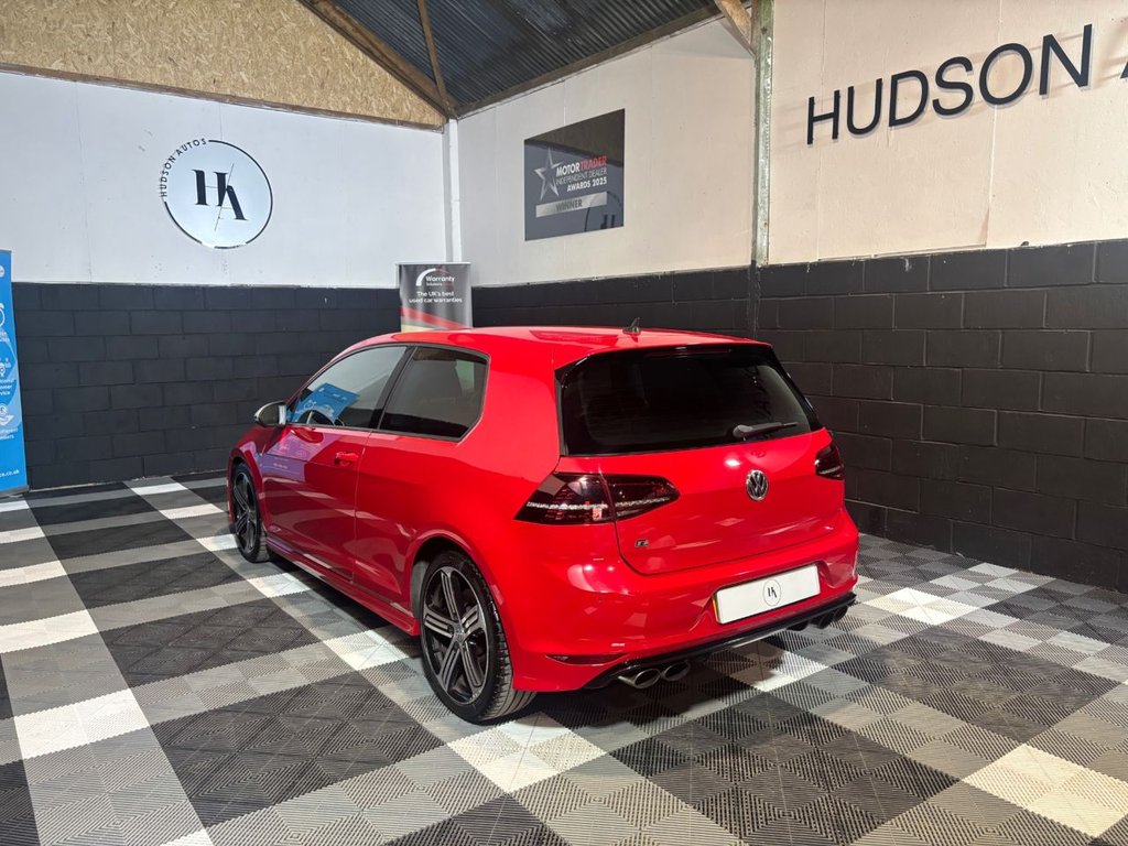 USED 2015 15 VOLKSWAGEN GOLF 2.0 TSI BlueMotion Tech R Hatchback 3dr Petrol DSG 4Motion Euro 6 (s/s) (300 ps) 