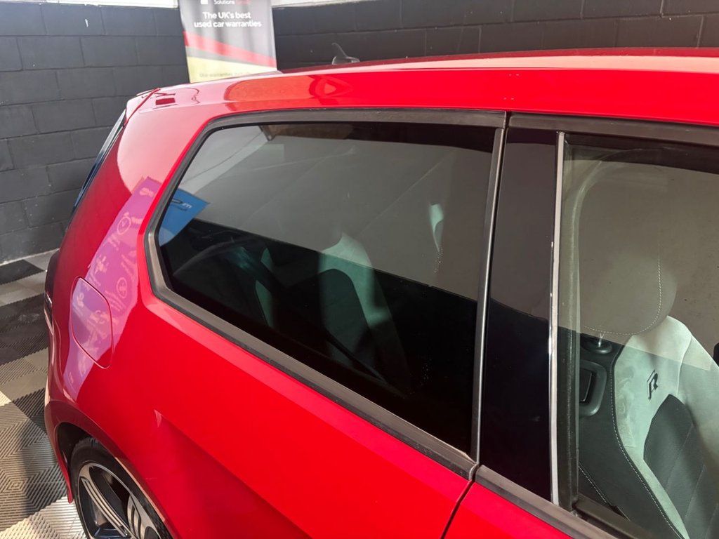USED 2015 15 VOLKSWAGEN GOLF 2.0 TSI BlueMotion Tech R Hatchback 3dr Petrol DSG 4Motion Euro 6 (s/s) (300 ps) 